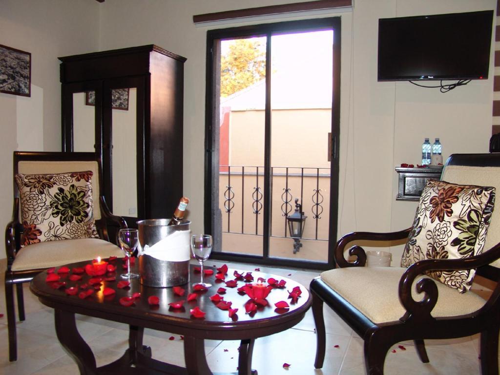 סאן מיגל דה אלנדה Casa Del Tio Hotel Boutique חדר תמונה A suite at the hotel