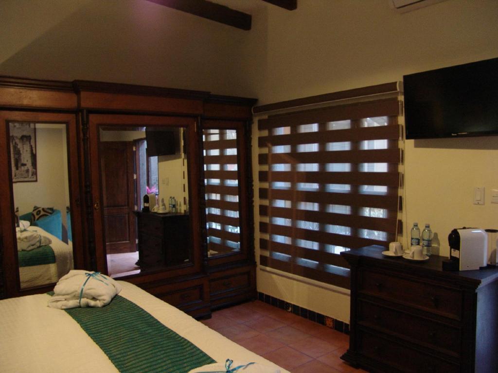 סאן מיגל דה אלנדה Casa Del Tio Hotel Boutique חדר תמונה A room at the resort